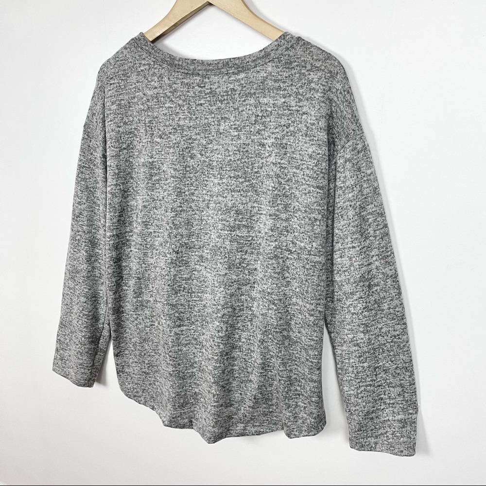 NWOT Rags & Couture Hacci Tie-Twist Knotted Front Long Sleeve Knit Top - Picture 15 of 16
